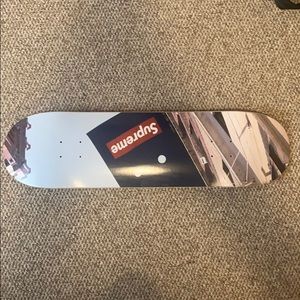 SUPREME building Skateboard